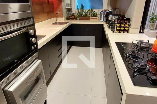 Apartamento à venda com 2 quartos, 92m² em São Sebastião, Porto Alegre