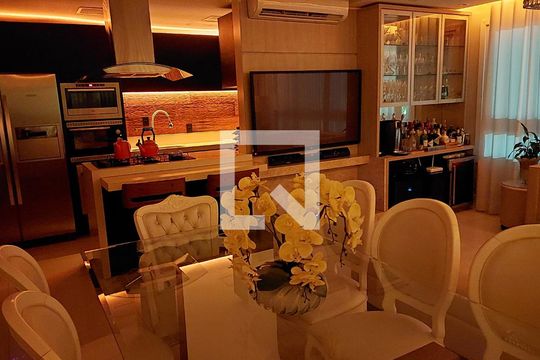 Apartamento à venda com 2 quartos, 92m² em São Sebastião, Porto Alegre