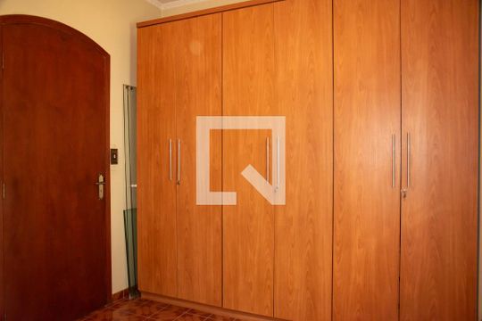 Quarto de casa à venda com 3 quartos, 181m² em Vila Clementino, São Paulo
