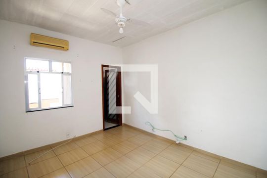 Quarto 1- suíte de casa à venda com 3 quartos, 100m² em Vigário Geral, Rio de Janeiro