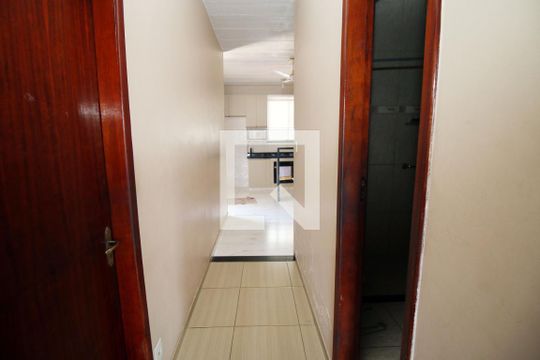 Sala - Corredor de casa à venda com 3 quartos, 100m² em Vigário Geral, Rio de Janeiro
