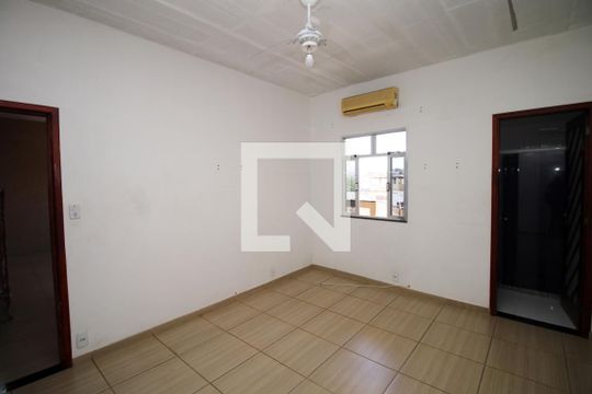 Quarto 1- suíte de casa à venda com 3 quartos, 100m² em Vigário Geral, Rio de Janeiro