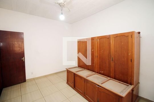 Quarto 2 de casa à venda com 3 quartos, 100m² em Vigário Geral, Rio de Janeiro