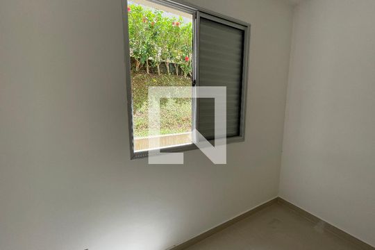 Quarto 01 de apartamento para alugar com 2 quartos, 54m² em Caiapia, Cotia