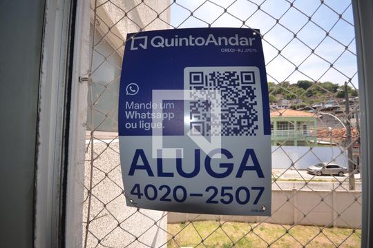 Placa Instalada de apartamento para alugar com 2 quartos, 40m² em Cascadura, Rio de Janeiro