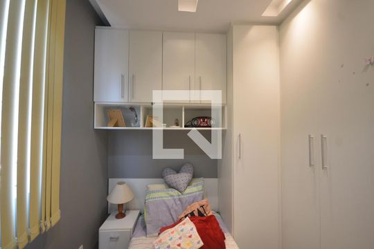 Quarto 1 de apartamento para alugar com 2 quartos, 40m² em Cascadura, Rio de Janeiro