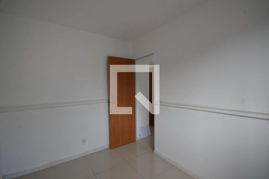 Quarto 2 de apartamento para alugar com 2 quartos, 52m² em Campinho, Rio de Janeiro