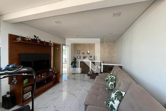 Casa à venda com 3 quartos, 160m² em Dona Clara, Belo Horizonte