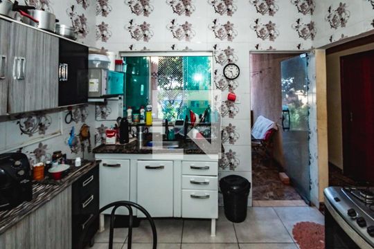 Cozinha de casa à venda com 3 quartos, 180m² em Floramar, Belo Horizonte