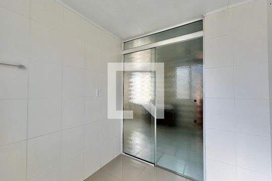 Cozinha de apartamento para alugar com 2 quartos, 50m² em Campina, São Leopoldo