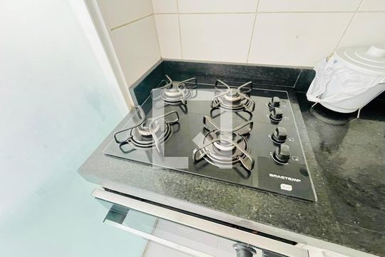 Cozinha de apartamento à venda com 2 quartos, 54m² em Jardim Imperador, Guarulhos