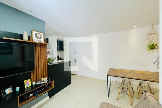 Sala de apartamento à venda com 2 quartos, 54m² em Jardim Imperador, Guarulhos