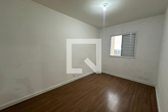 Quarto 1 de apartamento para alugar com 2 quartos, 54m² em Vila Sao Joao, Barueri