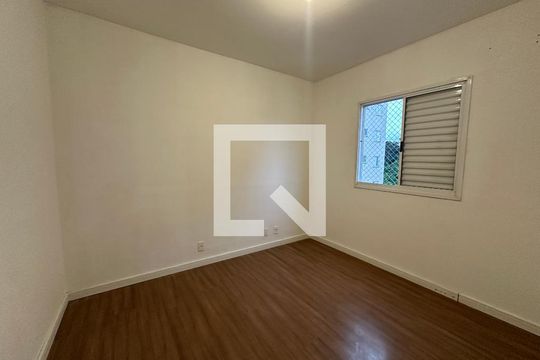 Quarto 2 de apartamento para alugar com 2 quartos, 54m² em Vila Sao Joao, Barueri