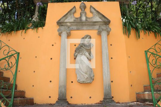 Casa de Condomínio para alugar com 7 quartos, 748m² em Vila Real Moinho Velho, Embu das Artes
