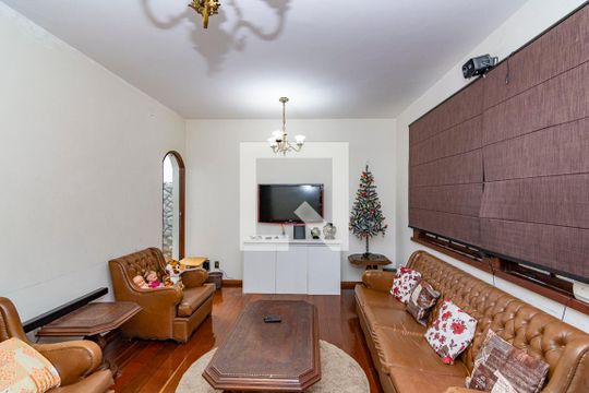 Sala 1 de casa para alugar com 6 quartos, 480m² em Alto Caiçaras, Belo Horizonte