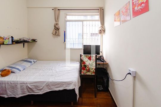 Quarto 1 de apartamento à venda com 3 quartos, 80m² em João Pinheiro, Belo Horizonte