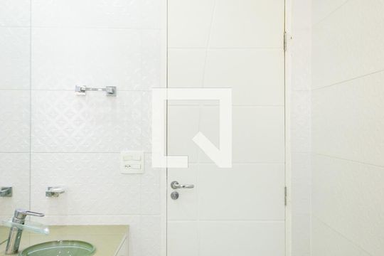 Casa para alugar com 3 quartos, 170m² em Cidade Mãe do Céu, São Paulo