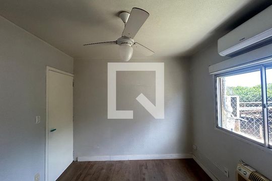 Quarto de apartamento à venda com 2 quartos, 41m² em São Miguel, São Leopoldo
