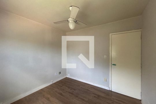 Quarto de apartamento à venda com 2 quartos, 41m² em São Miguel, São Leopoldo