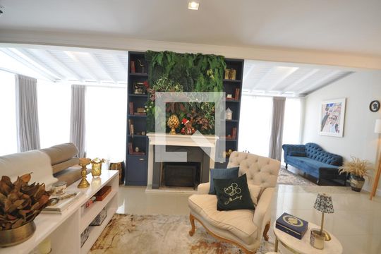 Sala de casa para alugar com 3 quartos, 340m² em Vila Albertina, São Paulo