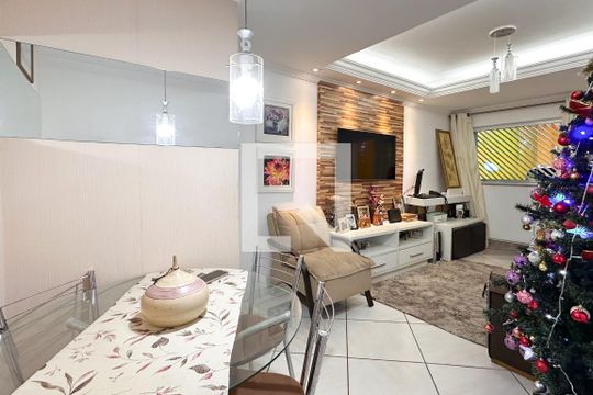 Sala de casa à venda com 2 quartos, 112m² em Conjunto Habitacional Sao Fernando, São Bernardo do Campo