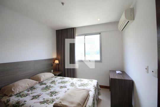 Quarto de apartamento para alugar com 1 quarto, 50m² em Jacarepaguá, Rio de Janeiro
