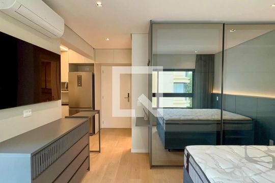 Quarto de kitnet/studio à venda com 1 quarto, 33m² em Sumaré, São Paulo