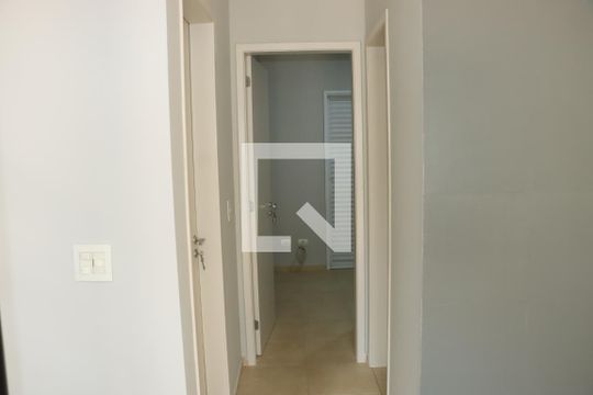 Casa de Condomínio para alugar com 4 quartos, 158m² em Granja Viana, Cotia
