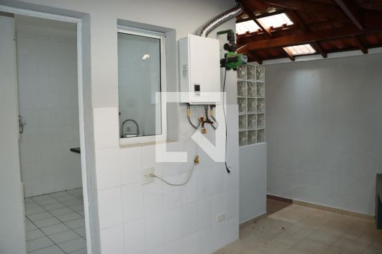 Casa de Condomínio para alugar com 4 quartos, 158m² em Granja Viana, Cotia