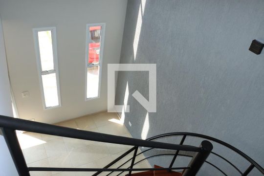 Casa de Condomínio para alugar com 4 quartos, 158m² em Granja Viana, Cotia