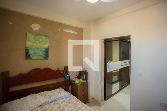 QUARTO 1 de casa à venda com 3 quartos, 250m² em Sítio do Morro, São Paulo