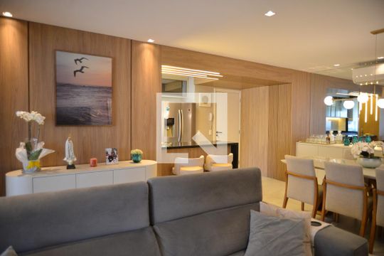 Sala de apartamento à venda com 2 quartos, 113m² em Vila Assunção, Santo André