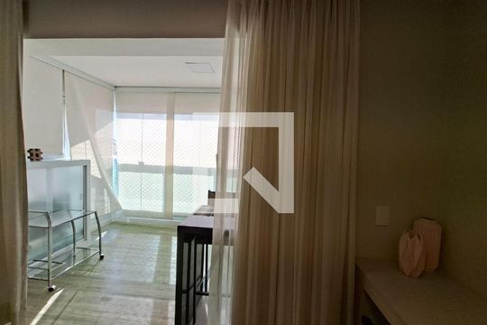 Apartamento à venda com 1 quarto, 34m² em Campo Belo, São Paulo