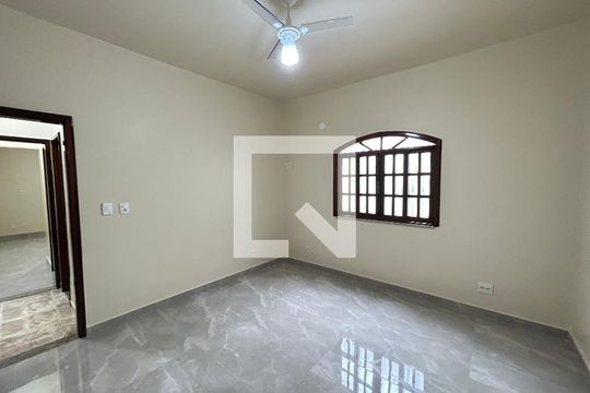 Quarto 1 de casa para alugar com 3 quartos, 240m² em Pilares, Rio de Janeiro