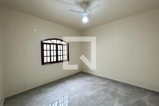 Quarto 1 de casa para alugar com 3 quartos, 240m² em Pilares, Rio de Janeiro