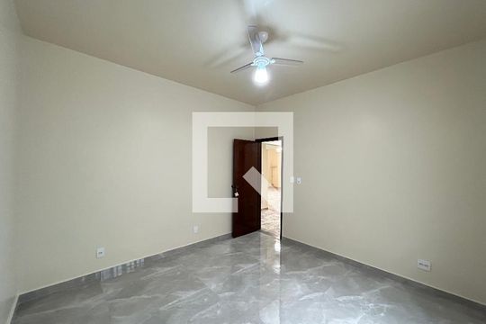 Quarto 1 de casa para alugar com 3 quartos, 240m² em Pilares, Rio de Janeiro