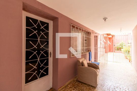 Quintal de casa à venda com 2 quartos, 117m² em Vila Zamataro, Guarulhos