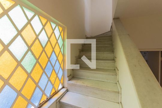 Escada de casa à venda com 4 quartos, 300m² em Maracanã, Rio de Janeiro