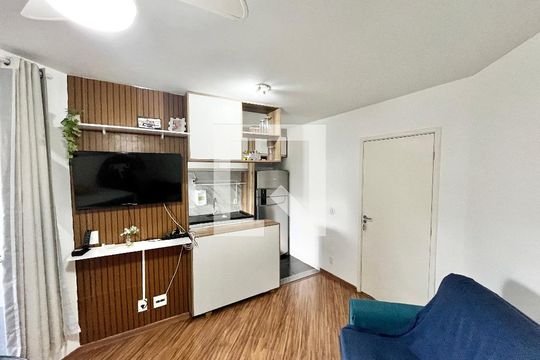 Sala de apartamento para alugar com 2 quartos, 48m² em Vila Bela Vista (zona Norte), São Paulo