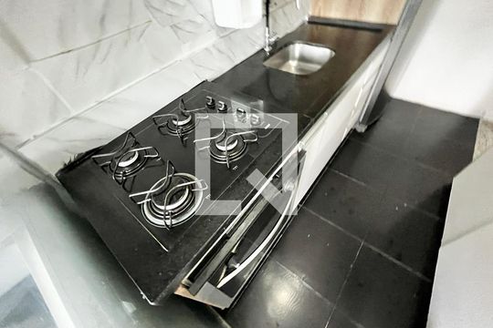 Cozinha de apartamento para alugar com 2 quartos, 48m² em Vila Bela Vista (zona Norte), São Paulo