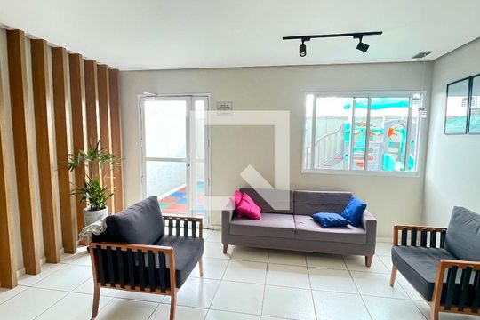 Hall social de apartamento à venda com 0 quarto, 38m² em Vila Augusta, Guarulhos