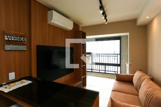 Sala de apartamento para alugar com 2 quartos, 40m² em Cidade Jardim, São Paulo