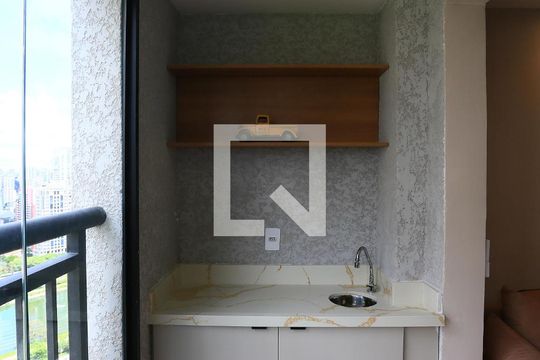 Sala de apartamento para alugar com 2 quartos, 40m² em Cidade Jardim, São Paulo