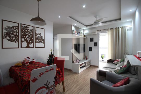 Sala de apartamento à venda com 2 quartos, 59m² em Taquara, Rio de Janeiro