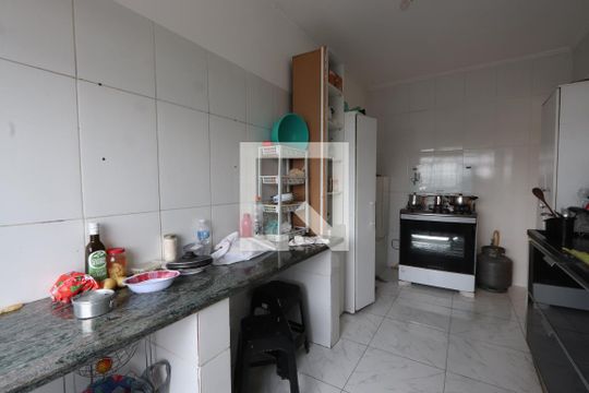 Cozinha de apartamento à venda com 1 quarto, 75m² em Jardim Planalto, São Paulo