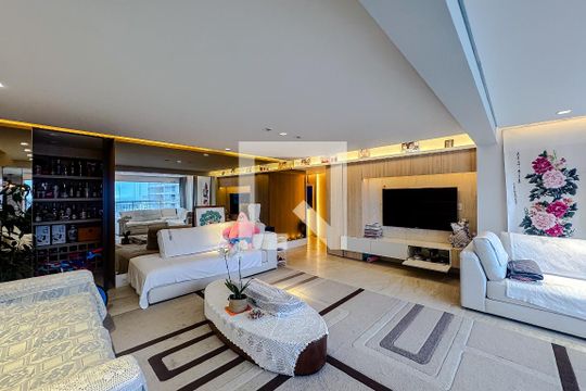 Sala de apartamento à venda com 3 quartos, 221m² em Mooca, São Paulo