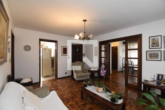 Sala de casa à venda com 2 quartos, 250m² em Seminário, Curitiba