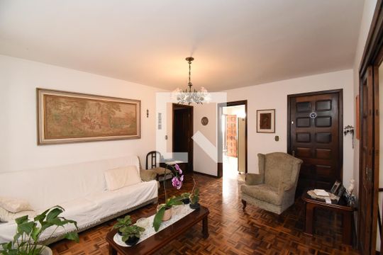 Sala de casa à venda com 2 quartos, 250m² em Seminário, Curitiba