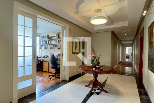 Hall de apartamento à venda com 4 quartos, 500m² em Jardim Europa, São Paulo